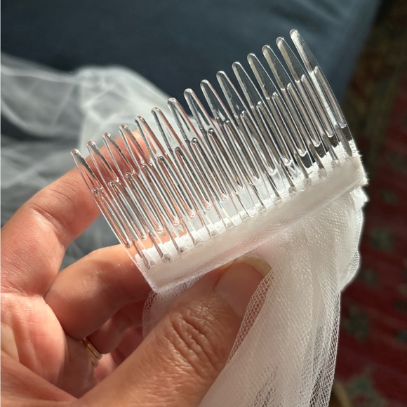 Bridal booty veil - white never worn - Picture 2 of 4